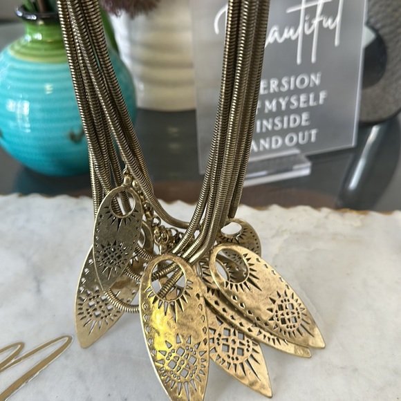 Vintage Lucky Brand Gold Necklace! - Picture 4 of 5